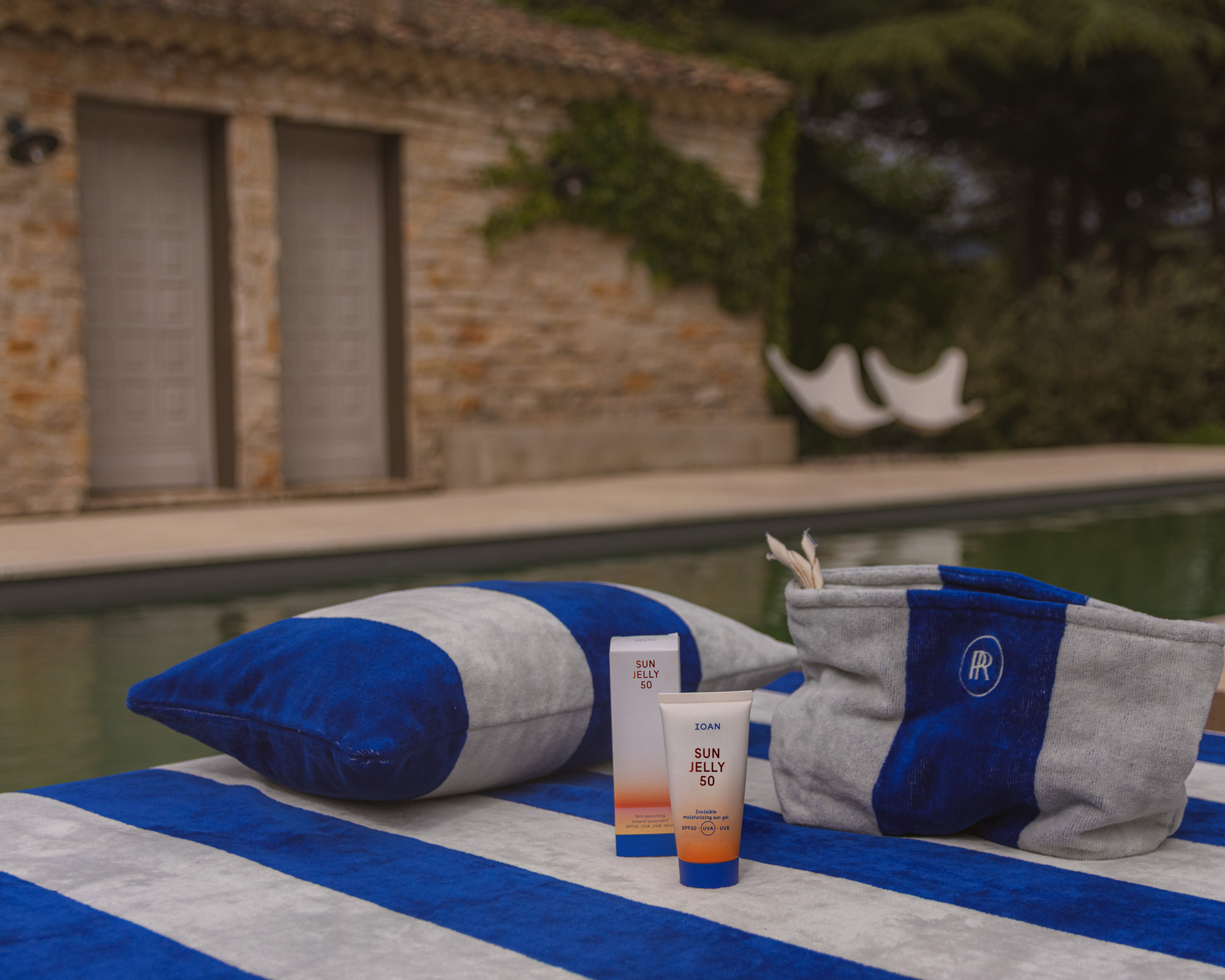 Ensemble PLACE RESERVEE Mykonos Blue x IOAN