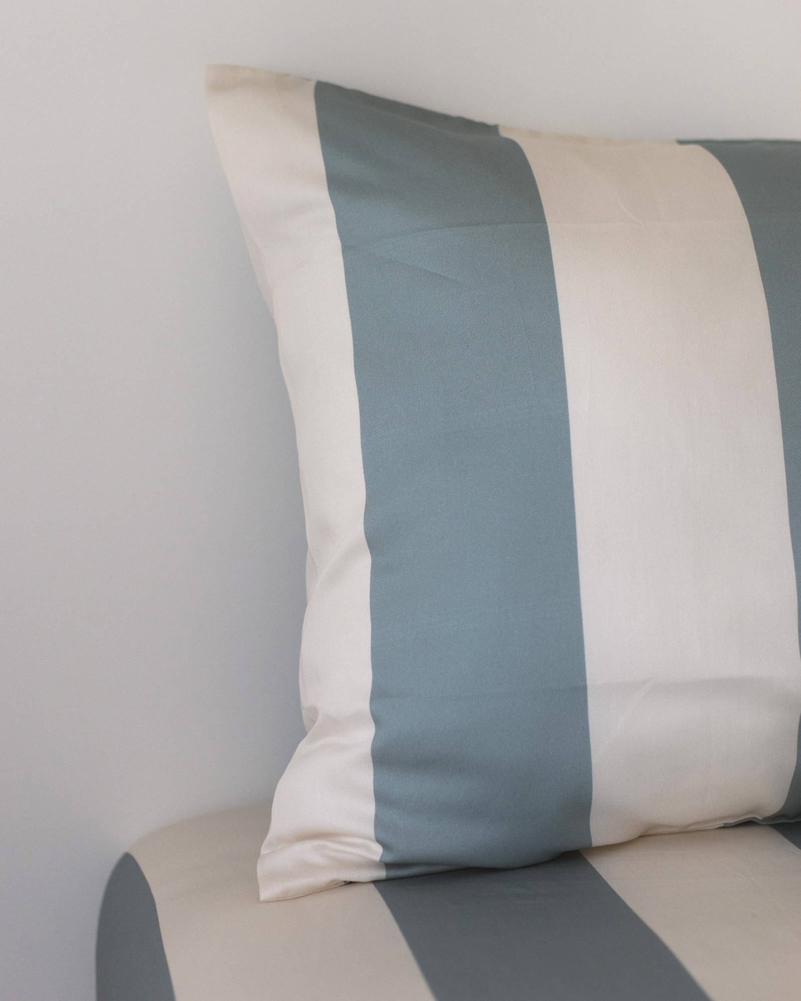 Sloop EMILIO Atlantic/Ivory