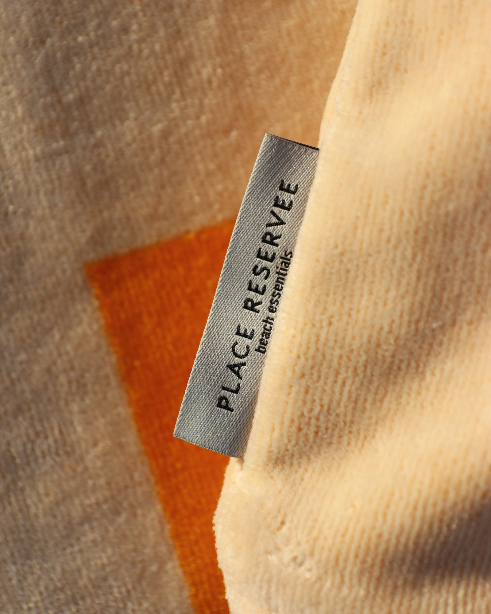 Kussen PLACE RESERVEE Gold 