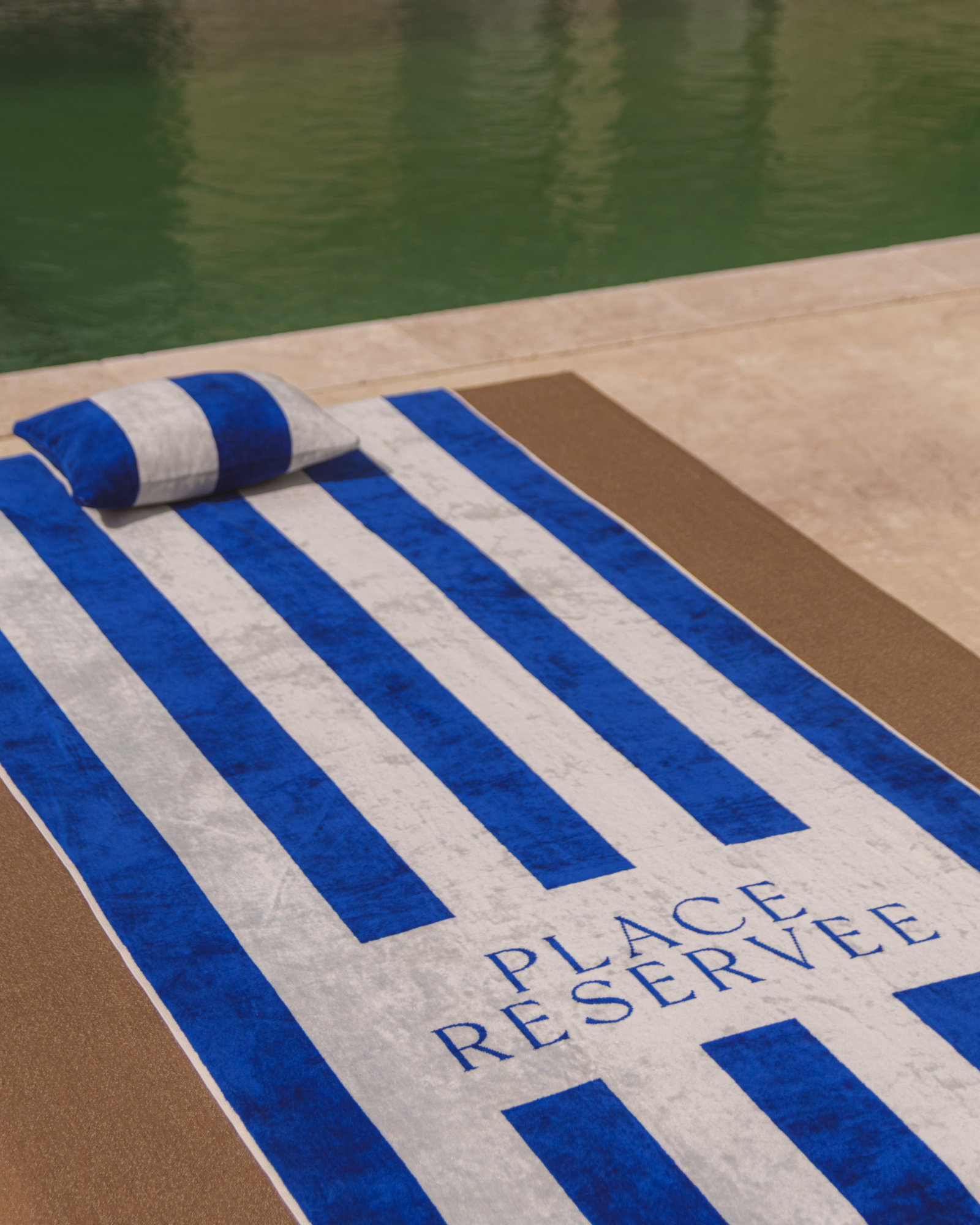 Coussin PLACE RESERVEE Mykonos Blue