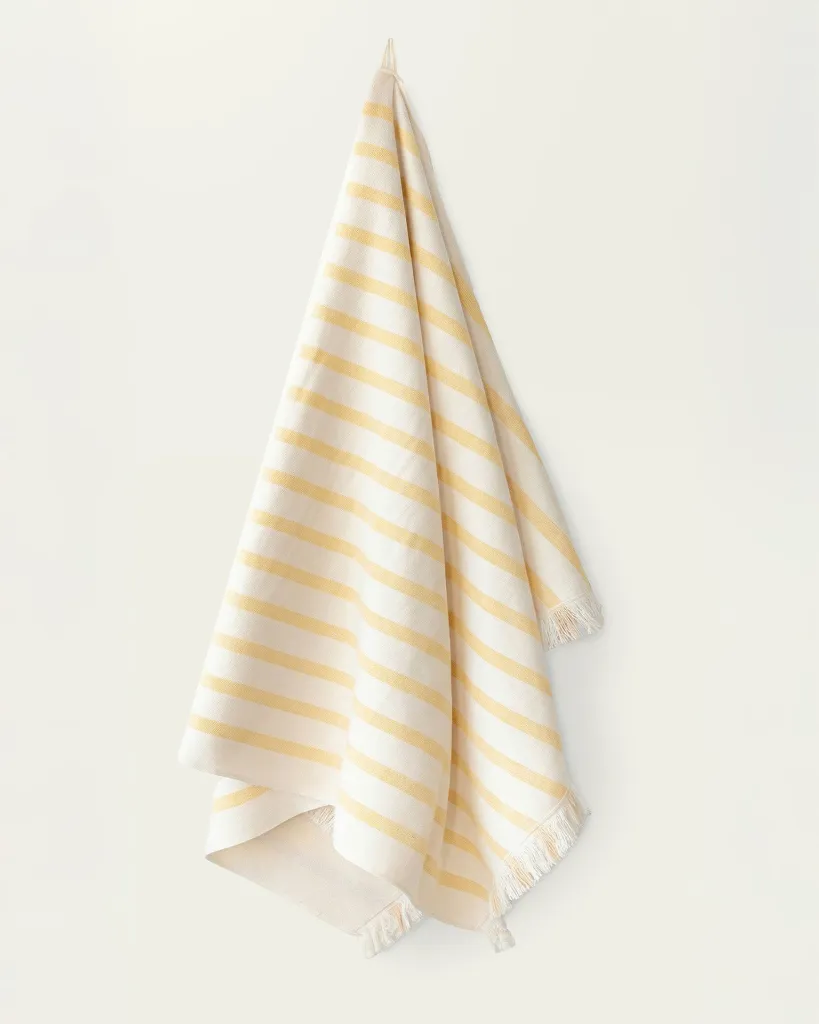 strandlaken-holiday-blanket-gold-4.webp