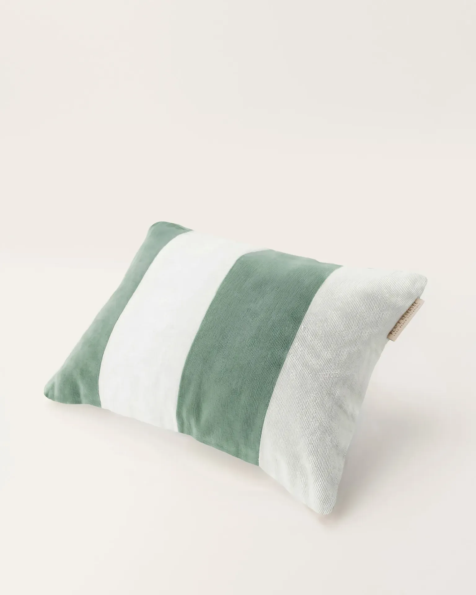 [KUSPLAS22021] Coussin PLACE RESERVEE (Eucalyptus)